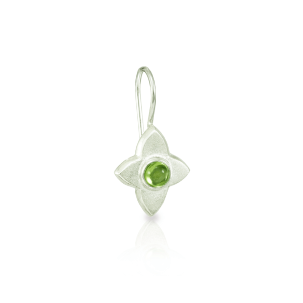 E40 Peridot Silver Petal Flower Earrings