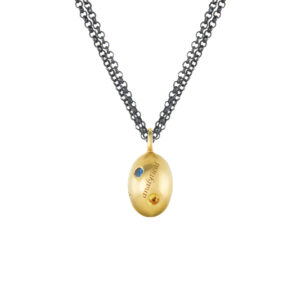 Yellow gold egg shaped Sapphire pendant